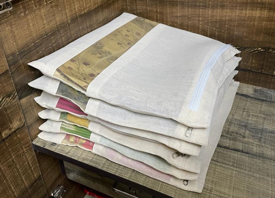 Set of 6 Handmade Cotton Garment Bags with Zipper & Net Window (17x15in) - Use for Sweater, Saree, Scarf, Dress, Shirt, Travel Pack